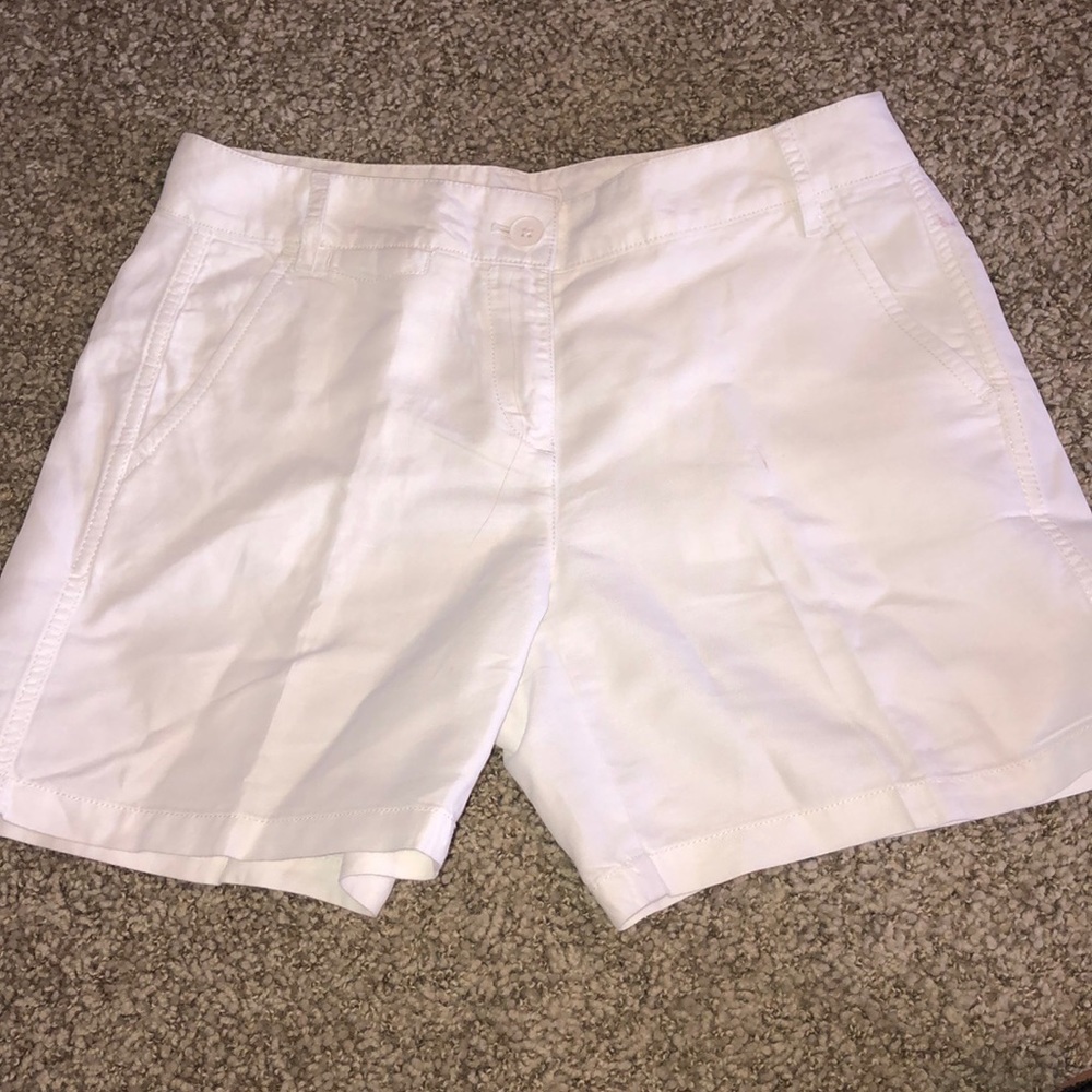 WHITE LOFT SHORTS
